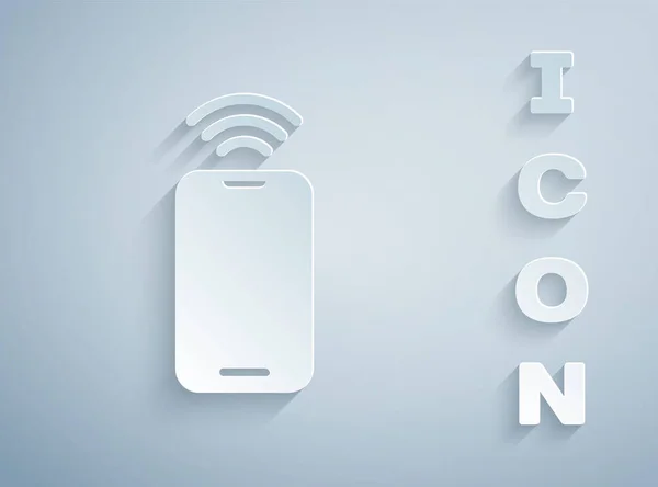 Carta tagliata Smartphone con connessione wi-fi gratuita icona wireless isolata su sfondo grigio. Tecnologia wireless, connessione wi-fi, rete wireless. Stile cartaceo. Vettore — Vettoriale Stock