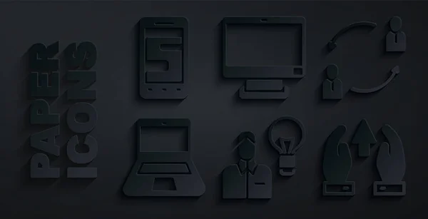 Set Humano con bombilla de lámpara, recursos, Ordenador portátil, tabla de crecimiento y progreso, monitor de computadora e icono de teléfono de mensajes de chat. Vector — Vector de stock