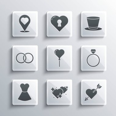 İki Birbirlerine Bağlı Kalpler, Kalpli Aşk, Elmas Nişan Yüzüğü, Balon Biçimli Kadın Elbisesi, Alyanslar, Yer ve Şapka Simgesi. Vektör