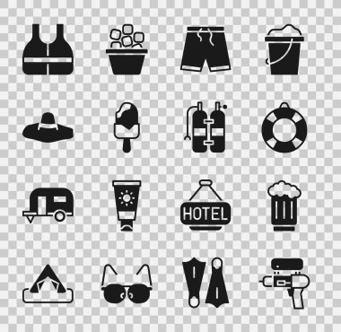 Su tabancası, tahta bira bardağı, Lifebuoy, yüzme şortu, dondurma, zarif kadın şapkası, ceket ve Aqualung ikonu. Vektör