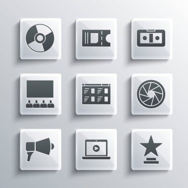 Çevrimiçi oynatma videosu, Film ödülü, Kamera deklanşörü, Megaphone, Ekranlı Sinema konferans salonu, CD DVD diski ve VHS kaset ikonu. Vektör