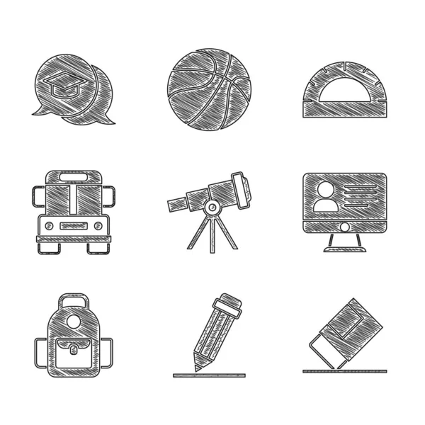 Set telescoop, potlood met gum, gum of rubber, Online klasse, School rugzak, Bus, gradenboog raster en graduatie cap spraakbel pictogram. Vector — Stockvector