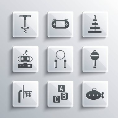 ABC blokları, denizaltı oyuncakları, Çıngıraklı Bebek, atlama halatı, basketbol sedyesi, Robot, Pogo çubuğu atlama ve piramit ikonu. Vektör