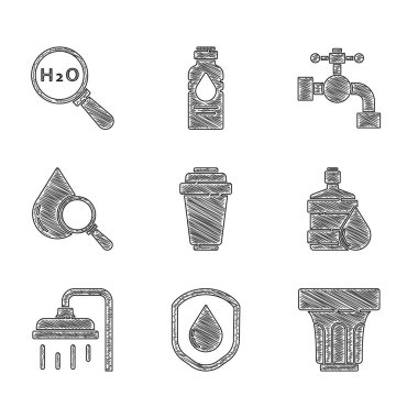 Su filtresi kartuşu, su geçirmez, su geçirmez, büyük şişe temiz, duş başlığı, damla ve büyüteç, musluk ve kimyasal formül H2O simgesi. Vektör