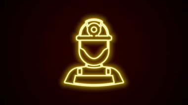 Siyah arkaplanda izole edilmiş bir kask ikonu içinde parıldayan neon hattı Miner. 4K Video hareketli grafik canlandırması