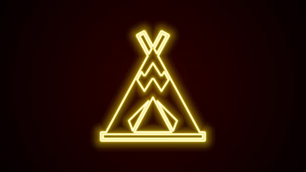 Glödande neon linje Traditionell indian teepee eller wigwam ikon isolerad på svart bakgrund. Indiantält. 4K Video motion grafisk animation — Stockvideo