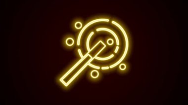 Parlayan neon hattı sihirli değnek simgesi siyah arkaplanda izole edildi. Yıldız şeklinde sihirli aksesuar. Sihirli güç. Mutlu Cadılar Bayramı Partisi. 4K Video hareketli grafik canlandırması