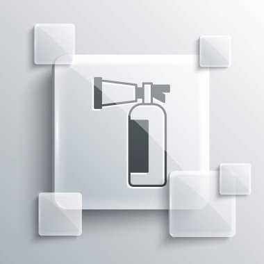 Gri arka planda gri yangın söndürme ikonu izole edildi. Kare cam paneller. Vektör