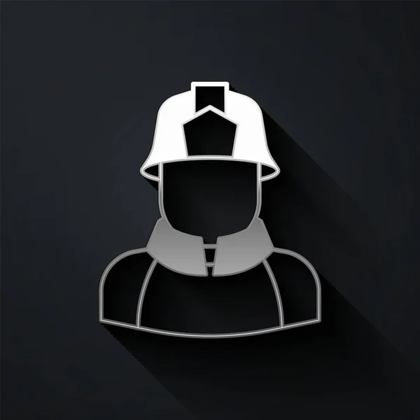 Stříbrná ikona hasiče izolované na černém pozadí. Dlouhý stínový styl. Vektor — Stockový vektor