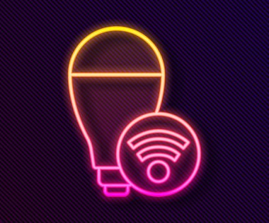 Parlayan neon hattı Akıllı ampul sistemi simgesi siyah arkaplanda izole edildi. Enerji ve fikir sembolü. İnternet kavramının kablosuz bağlantısı. Vektör