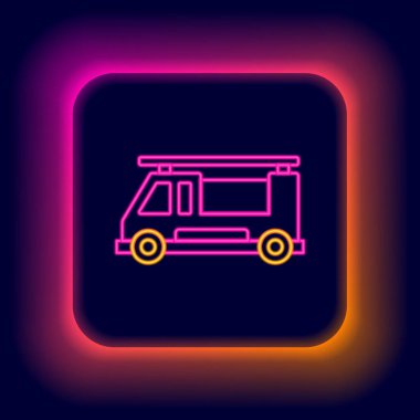 Parlayan neon hattı itfaiye aracı simgesi siyah arkaplanda izole edildi. İtfaiye. İtfaiyeciler acil durum aracı. Renkli taslak konsepti. Vektör