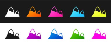 Dağlar simgesini siyah beyaz arkaplanda izole et. Zaferin ya da başarının sembolü. Vektör