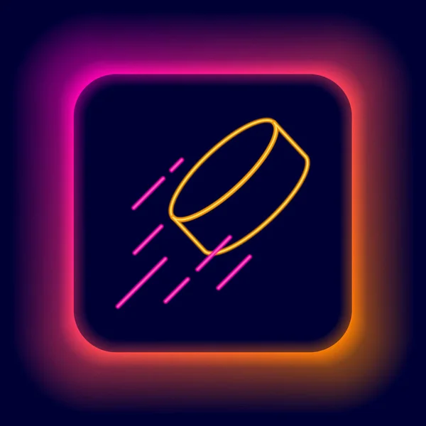 Gloeiende neon lijn Hockey puck pictogram geïsoleerd op zwarte achtergrond. Kleurrijk concept. Vector — Stockvector