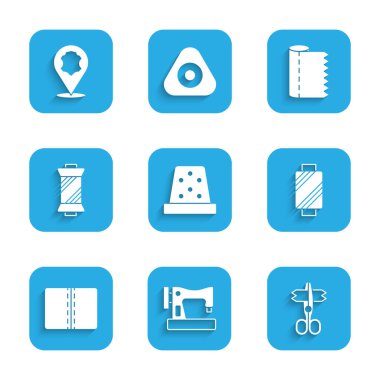 Dikiş makinesi, dikiş makinesi, makas, makaradaki iplik, kumaş rulosu ve deri ikonu için Thimble 'ı ayarlayın. Vektör