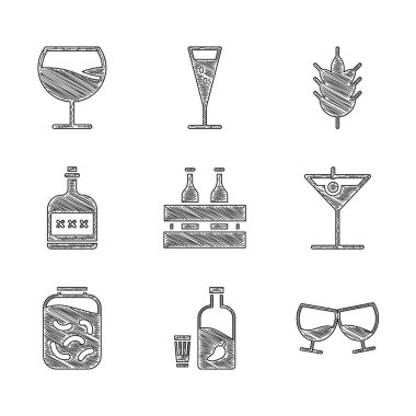Bir paket bira şişesi, biber ve bardaklı votka, konyak veya brendi, Martini, salatalık turşusu kavanozu, alkol içeceği, rom, Hop ve Şarap ikonu. Vektör