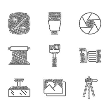 Action kamera, fotoğraf çerçevesi, tripod, Softbox ışığı, boş fotoğraf stüdyosu, kamera deklanşörü ve pozlama telafi ikonu. Vektör