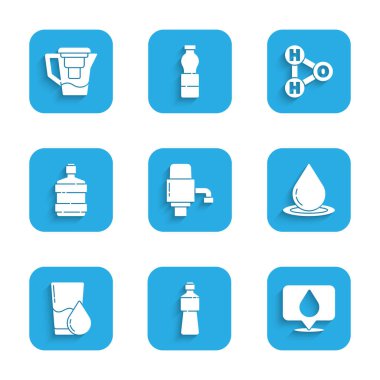 Su için mekanik pompa ayarlayın, bir şişe su, konumu olan su, cam, büyük şişe temiz, kimyasal formül H2O ve sürahi filtre ikonu. Vektör