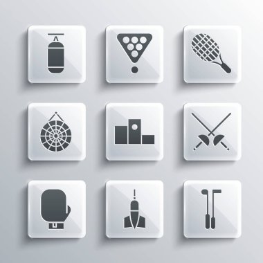 Dart oku, golf sopası, eskrim, spor podyumu, boks eldiveni, klasik dart tahtası, kum torbası ve tenis raket ikonu ödülü. Vektör
