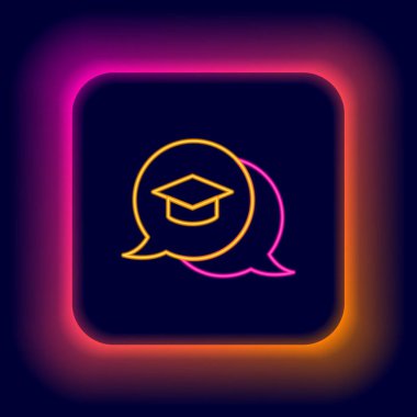Siyah zemin üzerinde izole edilmiş konuşma baloncuğu ikonunda parlak neon çizgisi mezuniyet başlığı. Tassel ikonlu mezuniyet şapkası. Renkli taslak konsepti. Vektör
