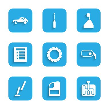 Araba tekerleği, motor yağı için teneke kutu, vites kolu, dikiz aynası, silecek, teftiş ve araba ikonu. Vektör