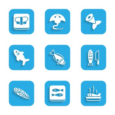 Set Fish, konserve balık, dilimlenmiş et, köpekbalığı, kuyruk ve suşi kesme tahtası ikonu ile servis edilir. Vektör