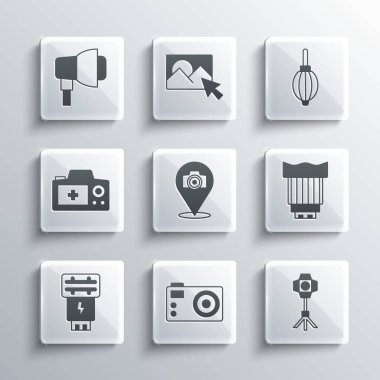 Fotoğraf makinesini, Softbox ışığını, kamera lensini, flaşı ve toz üfleyici simgesini ayarla. Vektör