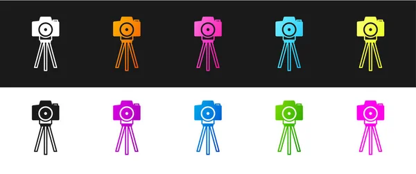 Set Icono de cámara fotográfica aislado sobre fondo blanco y negro. Cámara fotográfica. Fotografía digital. Vector — Vector de stock