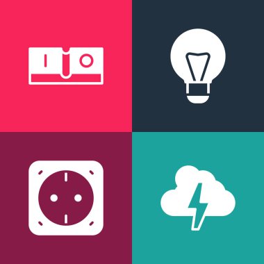 Pop Art Cloud ve şimşek elektrik prizi yaratıcı lamba fikrini ayarlayın ve simgeyi değiştirin. Vektör.