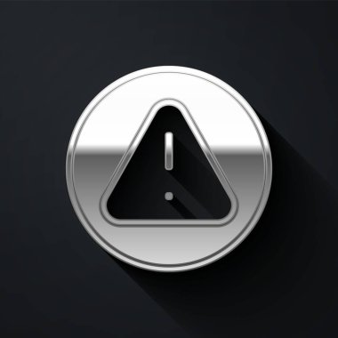 Siyah arkaplanda, üçgen simgesinde gümüş ünlem işareti var. Tehlike uyarısı, dikkat, dikkat, tehlike uyarısı önemli. Uzun gölge tarzı. Vektör.