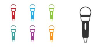 Beyaz arkaplanda siyah mikrofon simgesi izole edildi. Radyodaki mikrofondan. Sözcü işareti. Simgeleri renklendirin. Vektör.