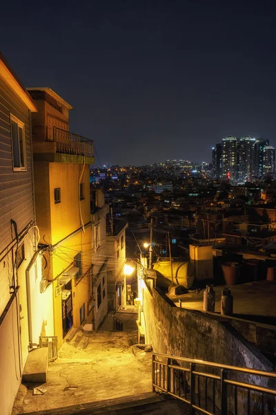 Haebangchon narrow alleyway — Stock Photo, Image