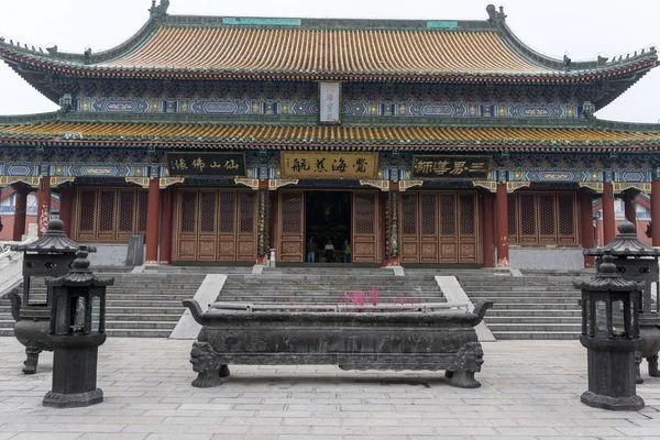 Tianmen mountain temple architecture — Stock Photo, Image