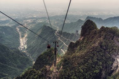 tianmen dağın dolambaçlı yol