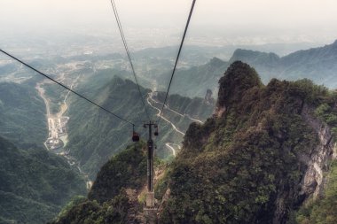 tianmen dağın dolambaçlı yol