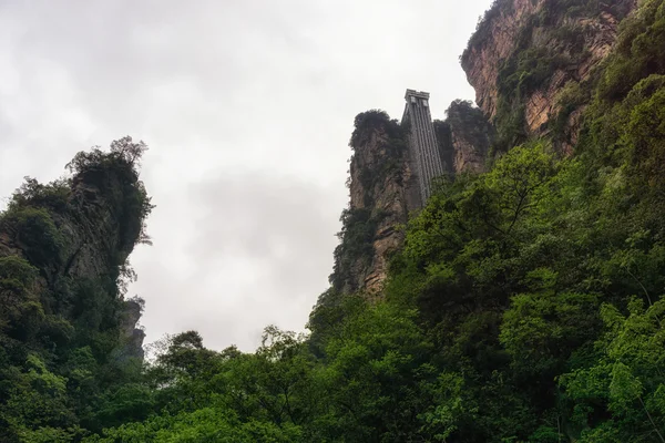 Elevador bailong em yuanjiajie — Fotografia de Stock