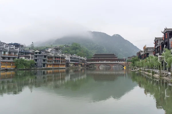 Fenghuang starego miasta rano Zobacz — Zdjęcie stockowe