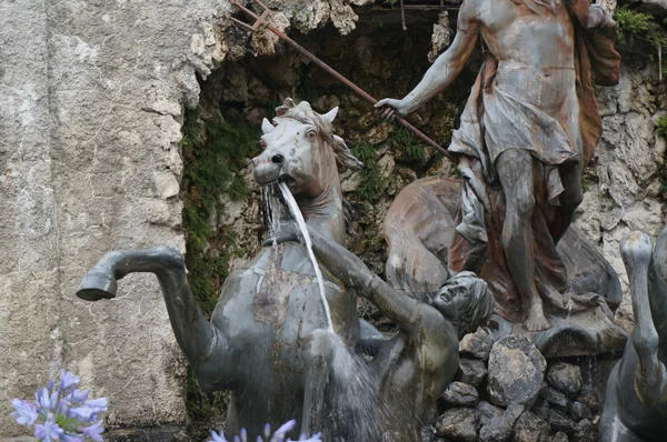 Fontana del neptune nel palazzo del linderhof — Foto Stock