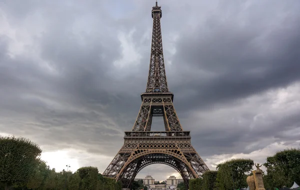 Eiffel Tower sunset views — Stock Photo, Image