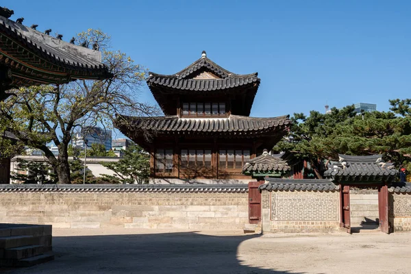 Διάφορα Παραδοσιακά Κορεάτικα Ανάκτορα Ιστορικά Κτίρια Στο Παλάτι Deoksugung Στη — Φωτογραφία Αρχείου
