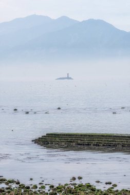 Manseong ri balck kumsalı Yeosu Güney Kore 'de. Mevsimin kış zamanlarında çekilen