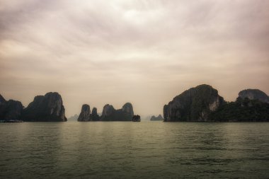 Halong Körfezi