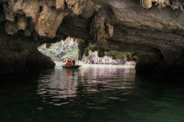 Luon Mağarası