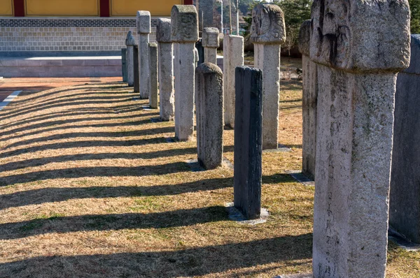 Корейское надгробие — стоковое фото