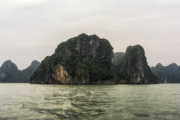 Halong bay — Stock Photo, Image