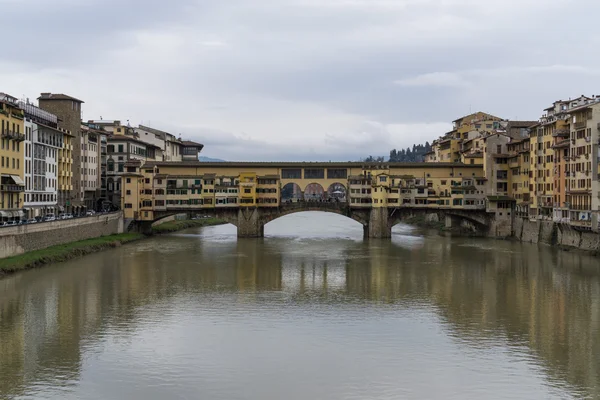 Paisaje cerca de Ponte Vecchio —  Fotos de Stock