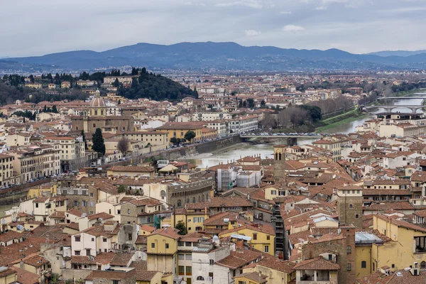 View of River Arno from Vecchio tower — Stock Photo, Image