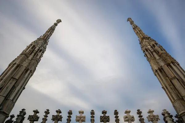 Looking up the Duomo spires — Stock Photo, Image