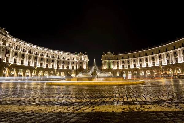 Piazza Repubblica a Roma di notte — Foto Stock