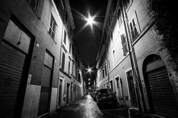 黒と白のストリート シーン — ストック写真