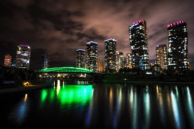 Songdo kanal gece yansıma